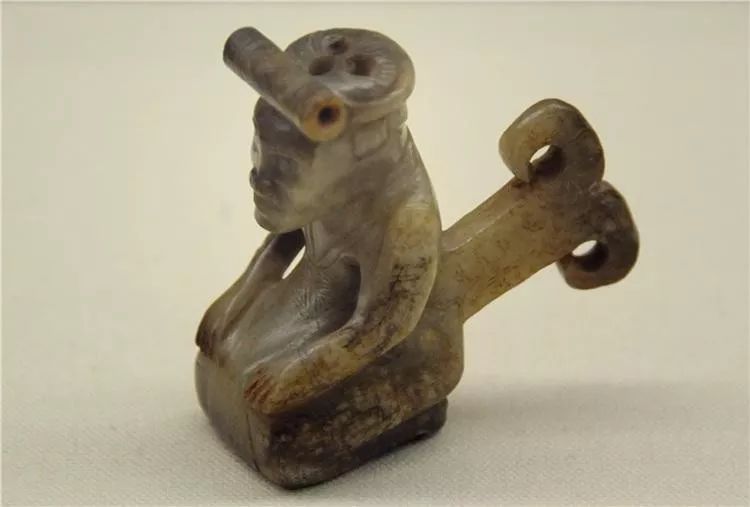 29 商代 玉人  国家博物馆.jpg 29 商代 玉人  国家博物馆.jpg